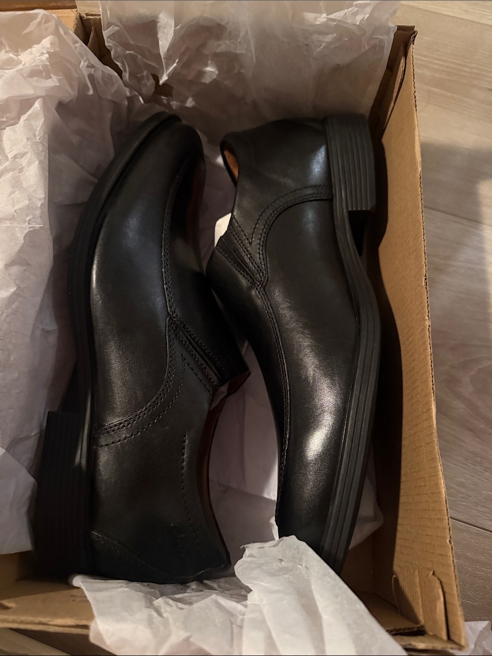 BRAND NEW- Clark’s Black Slip-On Comfort Clog - Picture 6 of 7